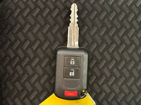 Used 2022 Mitsubishi Eclipse Cross ES image 15