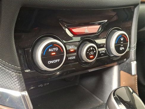 Used 2021 Subaru Forester Touring image 18