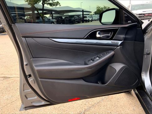 Used 2023 Nissan Maxima SR w/ Sport Mat Group FWD image 21