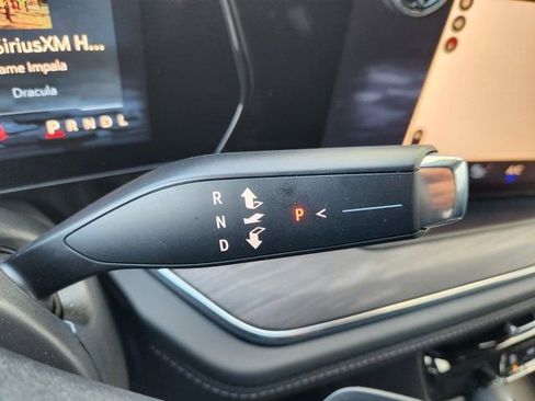 Used 2025 Chevrolet Tahoe LT image 24