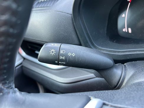 Used 2024 Toyota Grand Highlander XLE image 23