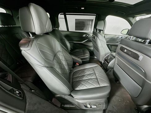 New 2026 BMW X7 xDrive40i w/ M Sport Package image 36