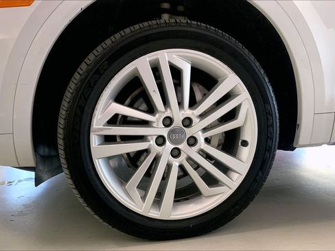 Used 2020 Audi Q5 2.0T Premium Plus w/ Premium Plus Package image 8