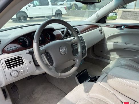 Used 2011 Buick Lucerne CXL FWD image 9