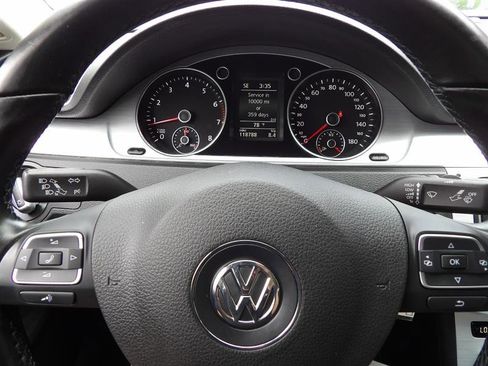 Used 2013 Volkswagen CC Sport image 23