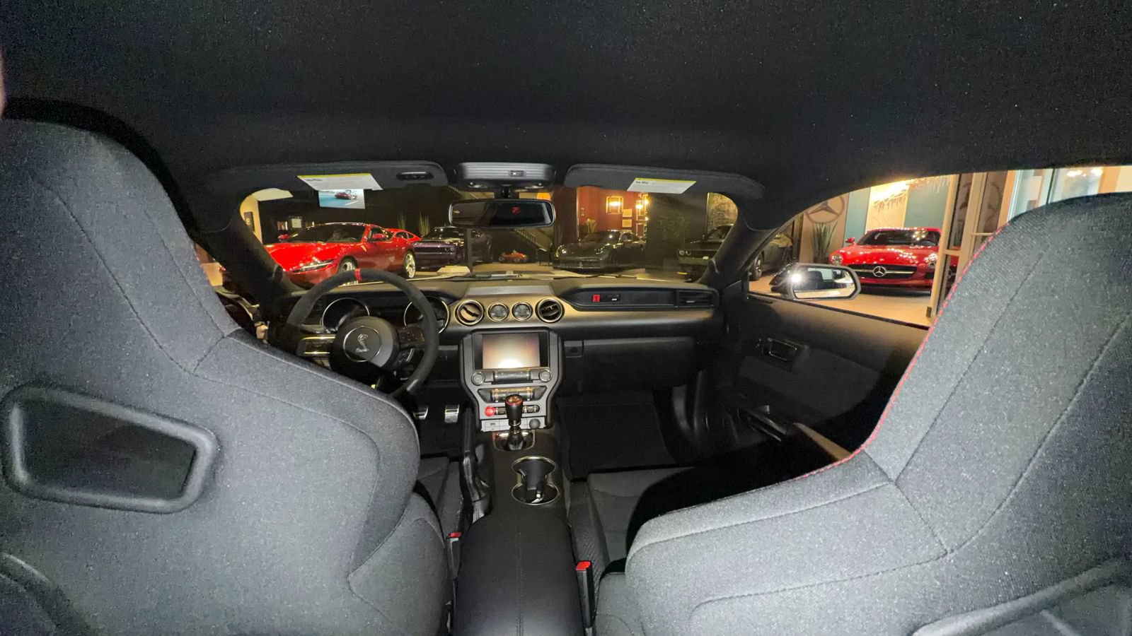 Used 2018 Ford Mustang Shelby GT350R w/ GT350R Equipment Group 920A RWD image 14