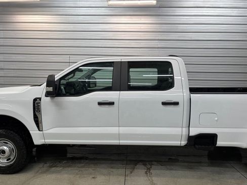 Used 2023 Ford F250 XL image 9