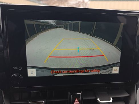 Certified 2024 Toyota Corolla Cross XLE image 22