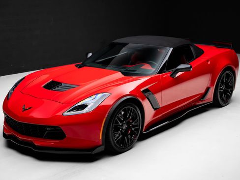 Used 2016 Chevrolet Corvette Z06 w/ 3LZ Preferred Equipment Group RWD image 5
