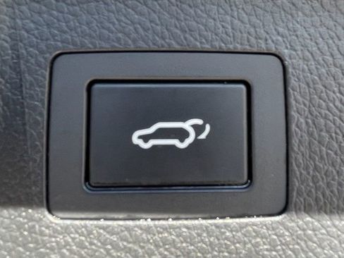 Used 2017 Hyundai Santa Fe Sport FWD image 13