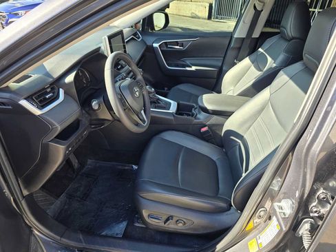 Used 2025 Toyota RAV4 XLE Premium FWD image 20