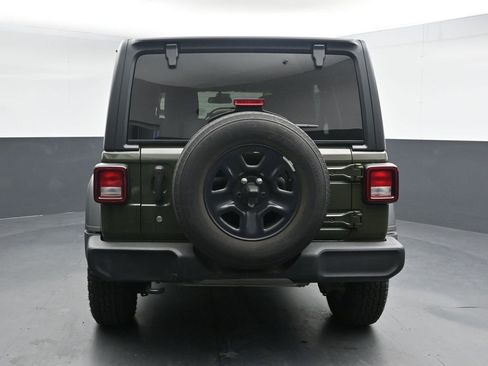 Used 2023 Jeep Wrangler Unlimited Sport AWD/4WD image 7
