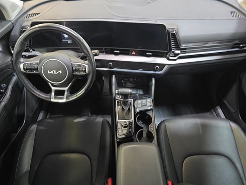 Used 2024 Kia Sportage EX FWD image 10