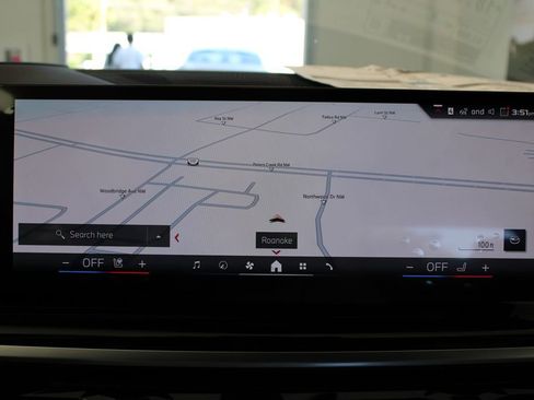 Used 2025 BMW X7 M60i image 14