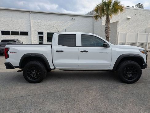Certified 2024 Chevrolet Colorado Trail Boss w/ Technology Package image 3