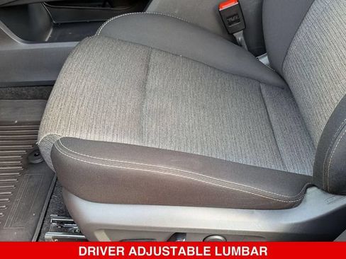 Used 2023 Nissan Rogue SV AWD/4WD image 16