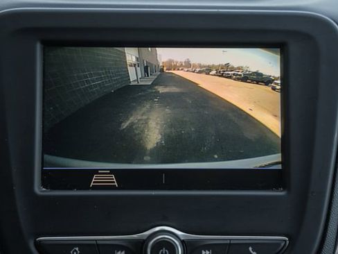 Used 2021 Chevrolet Equinox LT image 44