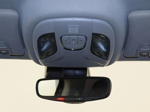 Used 2022 Jeep Compass Latitude image 25