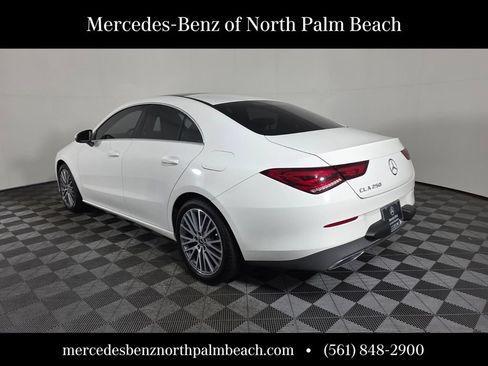 Used 2020 Mercedes-Benz CLA 250 image 4