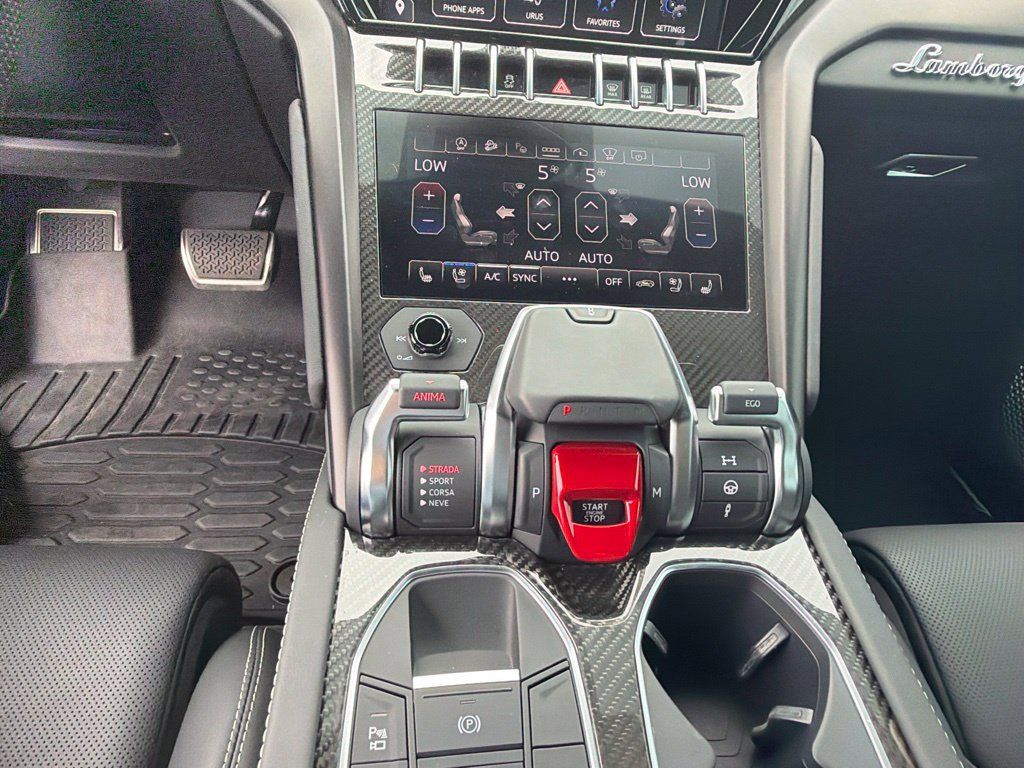 Used 2023 Lamborghini Urus S AWD/4WD image 13