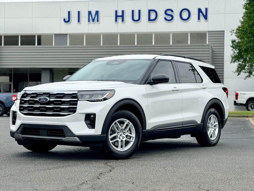 New 2026 Ford Explorer Active w/ Active Comfort Package RWD image 2