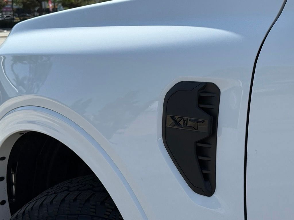 New 2026 Ford Ranger XLT w/ Black Appearance Package RWD image 14