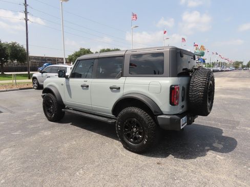 Used 2023 Ford Bronco Wildtrak AWD/4WD image 16