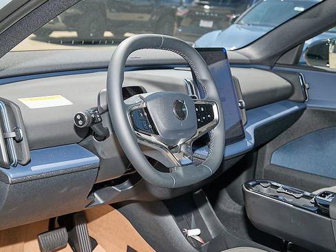 New 2026 Volvo EX30 Plus AWD/4WD image 13