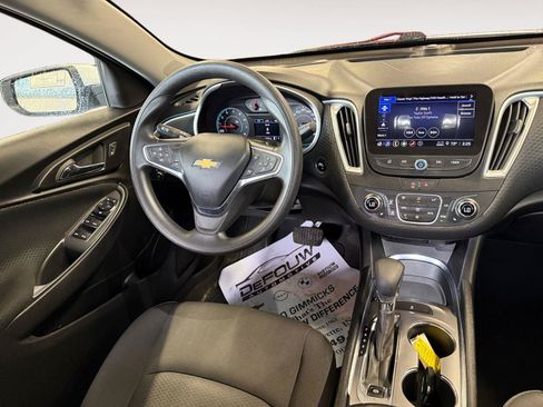 Used 2023 Chevrolet Malibu LT FWD image 4