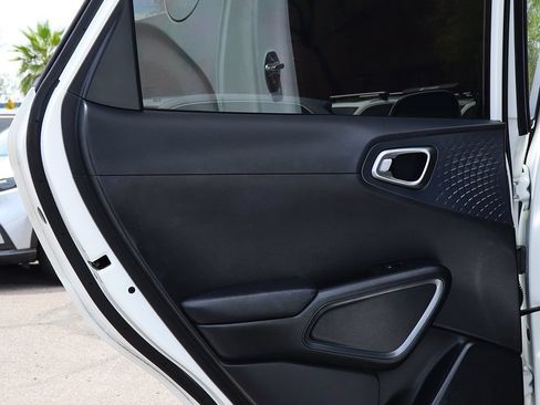 Used 2020 Kia Soul EX FWD image 29