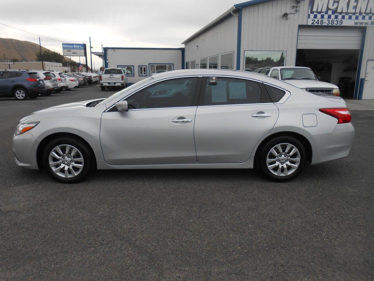 Used 2016 Nissan Altima 2.5 S w/ Power Driver Seat Package FWD image 6