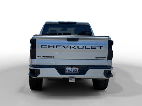 Used 2021 Chevrolet Silverado 1500 Custom RWD image 4
