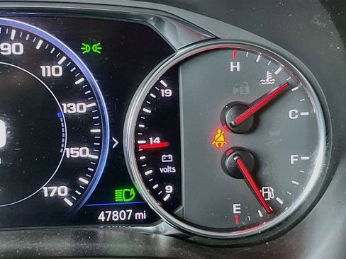 Used 2022 Chevrolet Blazer RS FWD image 12