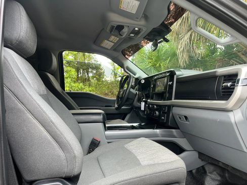 Used 2024 Ford F250 XLT AWD/4WD image 18