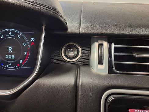 Used 2020 Land Rover Range Rover Long Wheelbase HSE image 19