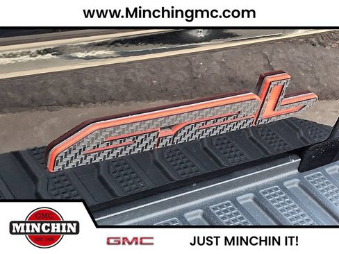 Used 2023 GMC Sierra 1500 AT4 w/ AT4 Premium Package AWD/4WD image 30