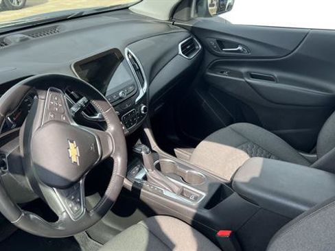 Used 2019 Chevrolet Equinox LT AWD/4WD image 2