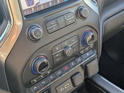 Certified 2021 Chevrolet Silverado 1500 LTZ w/ Technology Package image 25