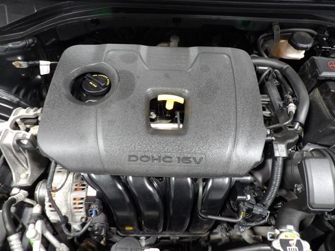 Used 2020 Hyundai Elantra SE w/ Cargo Package (C1) FWD image 19