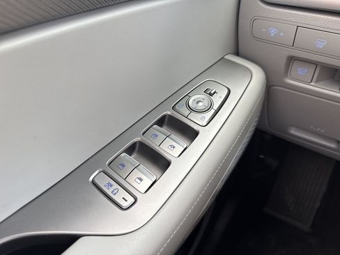 Certified 2025 Hyundai Palisade SEL AWD/4WD image 11