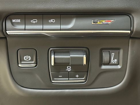 New 2026 Cadillac Escalade V w/ LPO, ONYX Package image 18