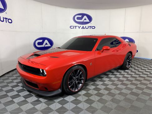 Used 2023 Dodge Challenger R/T Scat Pack w/ Plus Package RWD image 7