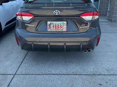 Used 2024 Toyota Corolla SE FWD image 8