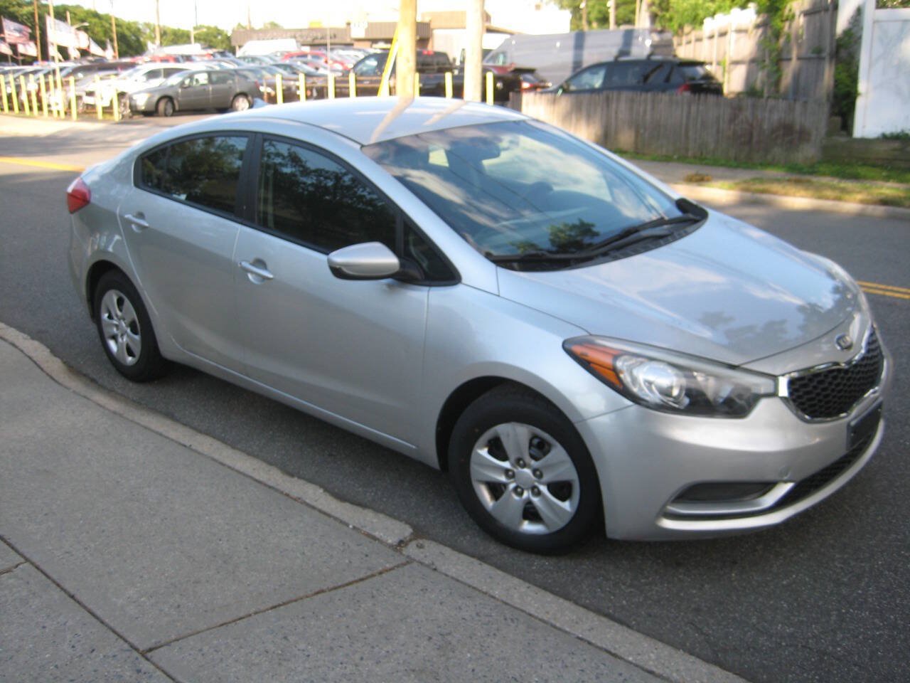 Used 2014 Kia Forte LX FWD image 3
