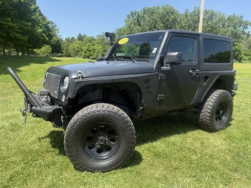 Used 2014 Jeep Wrangler Sport w/ Connectivity Group image 7