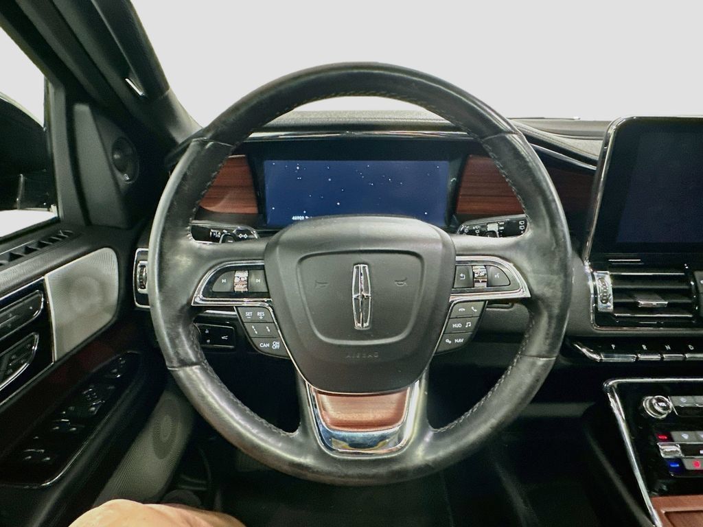 Used 2021 Lincoln Navigator Reserve w/ Luxury Package AWD/4WD image 12