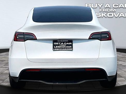 Used 2023 Tesla Model Y Performance AWD/4WD image 4