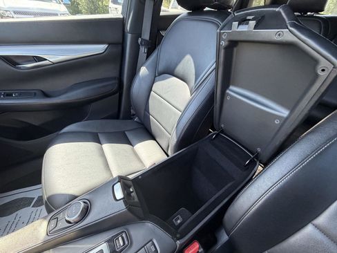 Used 2021 INFINITI QX50 Luxe w/ Appearance Package FWD image 14