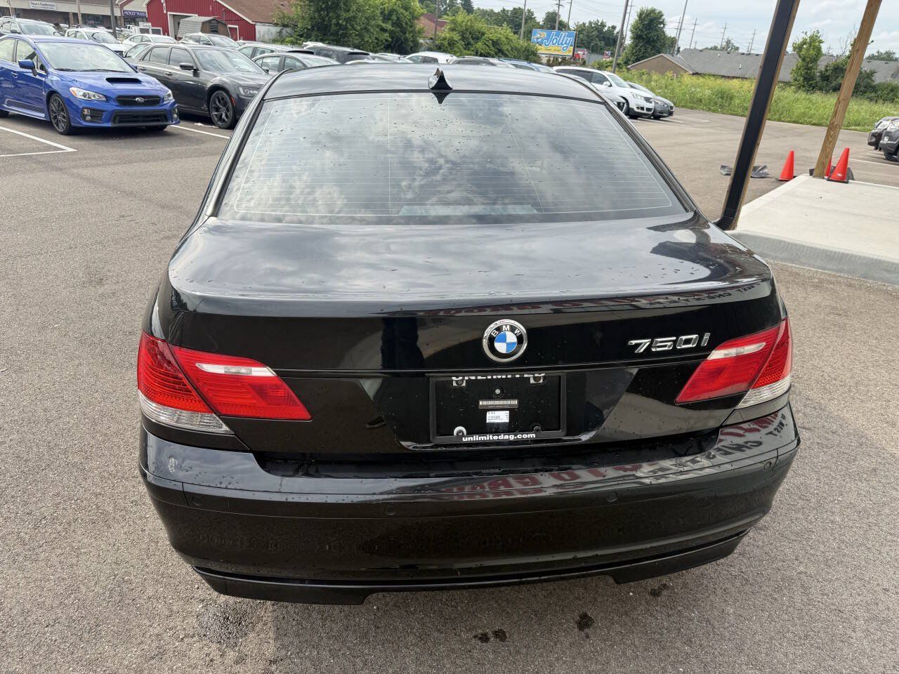 Used 2008 BMW 750i w/ Sport Pkg RWD image 9