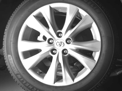 Used 2015 Toyota RAV4 Limited w/ Technology Package image 14